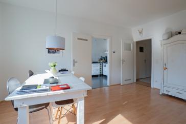 Helle, modernisierte 3-Zimmer-Wohnung mit Gartenblick-Balkon in Düsseldorf-Düsseltal – Düsseldorf – Vorschaubild 6