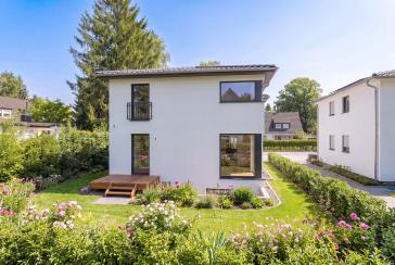 Moderne Stadtvilla mit Garten, Souterrain, Wärmepumpe und Energieeffizienz A+ in ruhiger Bestlage – Hamburg – Vorschaubild 18