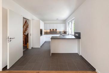 Moderne Stadtvilla mit Garten, Souterrain, Wärmepumpe und Energieeffizienz A+ in ruhiger Bestlage – Hamburg – Vorschaubild 5
