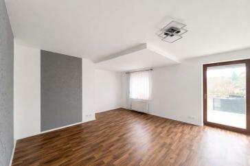 CHARMANTE 3-RAUM WOHNUNG MIT ZWEI BALKONEN IN RUHIGER LAGE – Dresden – Vorschaubild 4