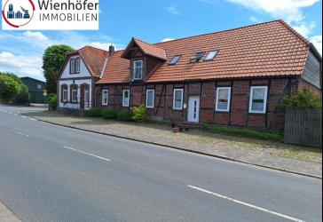 Renditestarkes Mehrfamilienhaus mit Nebengebäude