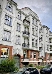Hochwertige Ausstattung,möbliert-Erstbezug nach Kernsanierung: 2-Zimmer-Souterrain-Whg.,Design EBK – Berlin – Vorschaubild 2