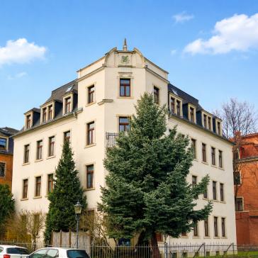 www.immovista.de BEZUGSFREIE 3-RAUM WOHNUNG MIT EINBAUKÜCHE IN SANIERTEM ALTBAU