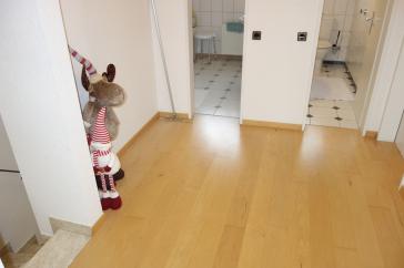EINFAMILIEN-REIHENMITTELHAUS PARKETT 4 ZIMMER MOD. BÄDER+G-WC GARTEN TERRASSE GARAGE IN HASSELS – Düsseldorf – Vorschaubild 13