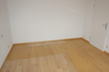 EINFAMILIEN-REIHENMITTELHAUS PARKETT 4 ZIMMER MOD. BÄDER+G-WC GARTEN TERRASSE GARAGE IN HASSELS – Düsseldorf – Vorschaubild 15