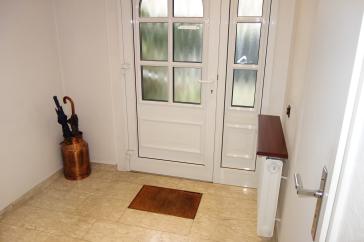 EINFAMILIEN-REIHENMITTELHAUS PARKETT 4 ZIMMER MOD. BÄDER+G-WC GARTEN TERRASSE GARAGE IN HASSELS – Düsseldorf – Vorschaubild 9