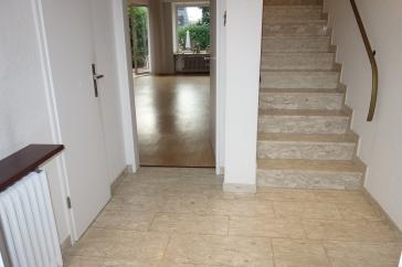 EINFAMILIEN-REIHENMITTELHAUS PARKETT 4 ZIMMER MOD. BÄDER+G-WC GARTEN TERRASSE GARAGE IN HASSELS – Düsseldorf – Vorschaubild 10