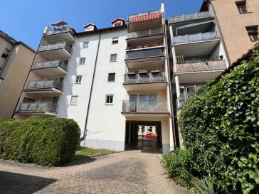 BEZUGSFREIE 2-RAUM WOHNUNG MIT BALKON
