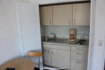 ALLES DRIN: Vollständig möbliertes & gepflegtes Apartment mit Weitblick in der Weststadt! – Karlsruhe – Vorschaubild 3