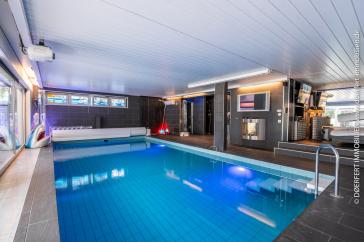 Wohntraum-Ensemble: Reedervilla & Gästehaus in Toplage mit privatem Waldzugang – Rosengarten – Vorschaubild 8