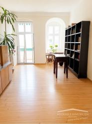Perfekte Lage in Wilmersdorf: Sonniger Balkon, Aufzug und Altbau-Charme – Berlin – Vorschaubild 4