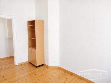 Perfekte Lage in Wilmersdorf: Sonniger Balkon, Aufzug und Altbau-Charme – Berlin – Vorschaubild 7