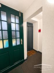 Perfekte Lage in Wilmersdorf: Sonniger Balkon, Aufzug und Altbau-Charme – Berlin – Vorschaubild 10