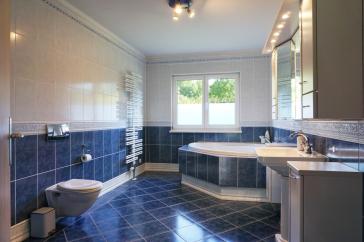 Einfamilienhaus mit großem, exklusiven Wassergrundstück, private Badestelle, Pool, hochwertige Ausstattung, sehr viele Extras, direkt am Motzener See – Mittenwalde, Motzen – Vorschaubild 16