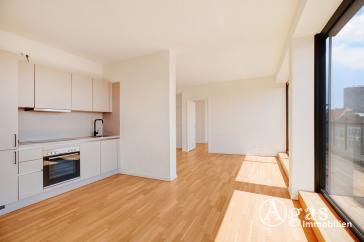 Lichtdurchflutete 2 Zimmer Wohnung mit ca. 67m², EBK und großem Balkon in Berlin-Mitte! – Vorschaubild 2