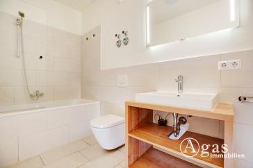 Lichtdurchflutete 2 Zimmer Wohnung mit ca. 67m², EBK und großem Balkon in Berlin-Mitte! – Vorschaubild 6