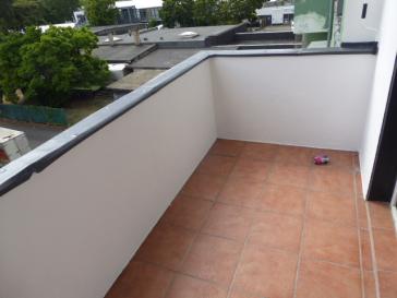 EXKLUSIV TEILSANIERT BALKON WANNENBAD SEPARATES WC KOMPLETT LAMINAT 2 PKW-STELLPLÄTZE 2. OG OBERBILK – 40227 Düsseldorf – Vorschaubild 8