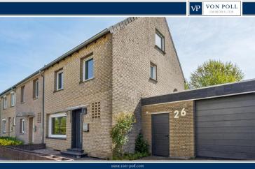 Reihenendhaus mit großem Grundstück, Pool und wohnmobilgeeigneter Doppelgarage