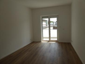 EXKLUSIV NACH TOTALSANIERUNG MIT BALKON NEUES WANNENBAD SEP. WC KOMPL. VINYL HOCHPARTERRE OBERBILK – 40227 Düsseldorf – Vorschaubild 2