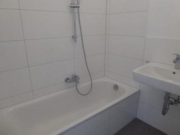 EXKLUSIV NACH TOTALSANIERUNG MIT BALKON NEUES WANNENBAD SEP. WC KOMPL. VINYL HOCHPARTERRE OBERBILK – 40227 Düsseldorf – Vorschaubild 5