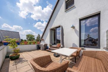 Viel Platz, viele Möglichkeiten - Gepflegtes Zweifamilienhaus mit großem Garten & Garage – Ammersbek – Vorschaubild 10