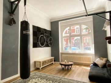 Altbaucharme trifft Moderne, Ihr stilvoller Rückzugsort im Herzen von Berlin-Neukölln