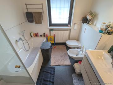 VERKEHRSBERUHIGT IM SCHÖNEN WOHNGEBIET VON AUBING, AUFWENDIG SANIERT, MIT 2 TERRASSEN & BALKON – München – Vorschaubild 11