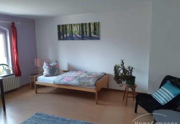 1 möbliertes Zimmer in einer 3 Zi.Whg.