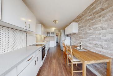 Sanierte 5-Zi.-Maisonette mit 2 Balkonen, Aufzug & Ausbaupotenzial in ruhiger Lage Hannovers – 30627 Hannover – Vorschaubild 10