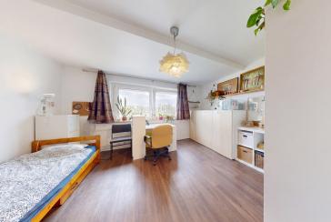 Sanierte 5-Zi.-Maisonette mit 2 Balkonen, Aufzug & Ausbaupotenzial in ruhiger Lage Hannovers – 30627 Hannover – Vorschaubild 11