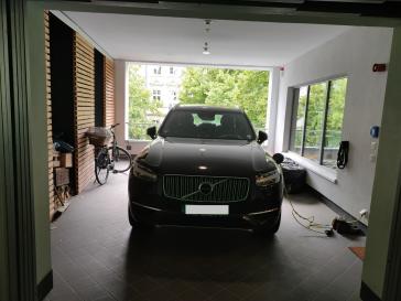 Ein Unikat in Berlin-in der Bauart und in seiner Innen-Architektur! Hochwertig durchdacht, große 4 Zimmer-Loft-Wohnung am Wasser-Ufer, überdachte große Terrasse zur grünen Innenhofanlage, Carlift-eigener Stellplatz direkt neben der Wohnung, viele Features – 10999 Berlin – Vorschaubild 13