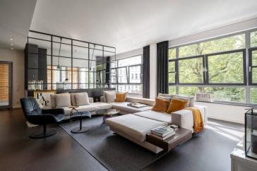 Ein Unikat in Berlin-in der Bauart und in seiner Innen-Architektur! Hochwertig durchdacht, große 4 Zimmer-Loft-Wohnung am Wasser-Ufer, überdachte große Terrasse zur grünen Innenhofanlage, Carlift-eigener Stellplatz direkt neben der Wohnung, viele Features – 10999 Berlin – Vorschaubild 4