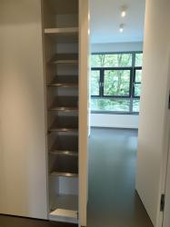 Ein Unikat in Berlin-in der Bauart und in seiner Innen-Architektur! Hochwertig durchdacht, große 4 Zimmer-Loft-Wohnung am Wasser-Ufer, überdachte große Terrasse zur grünen Innenhofanlage, Carlift-eigener Stellplatz direkt neben der Wohnung, viele Features – 10999 Berlin – Vorschaubild 48