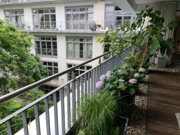 Ein Unikat in Berlin-in der Bauart und in seiner Innen-Architektur! Hochwertig durchdacht, große 4 Zimmer-Loft-Wohnung am Wasser-Ufer, überdachte große Terrasse zur grünen Innenhofanlage, Carlift-eigener Stellplatz direkt neben der Wohnung, viele Features – 10999 Berlin – Vorschaubild 62