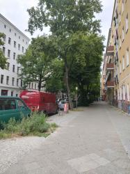 Ein Unikat in Berlin-in der Bauart und in seiner Innen-Architektur! Hochwertig durchdacht, große 4 Zimmer-Loft-Wohnung am Wasser-Ufer, überdachte große Terrasse zur grünen Innenhofanlage, Carlift-eigener Stellplatz direkt neben der Wohnung, viele Features – 10999 Berlin – Vorschaubild 77