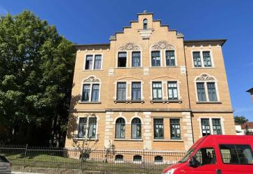 Dresden-Naußlitz: 2-Zi.-Wohnung im Denkmal