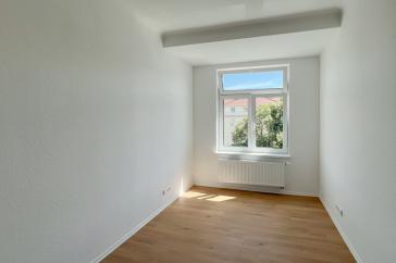 Große Etagenwohnung mit 2 Balkonen in Erfurt Daberstedt – Vorschaubild 13