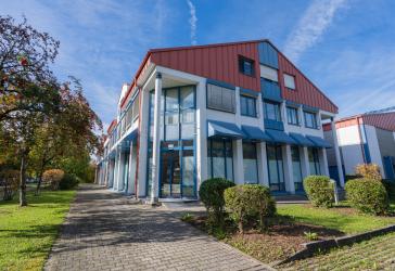 ***Heike Borchers Immobilien***Großzügige Gewerbe-/ Verkaufsfläche für individuelle Ansprüche*im EG*