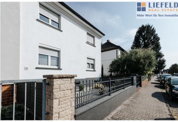 (Provisionsfrei) Doppelhaushälfte mit Potential, derzeit ein 3 Parteienhaus