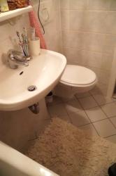 4-Zimmer-Wohnung, 2 Loggien mit weitem Ausblick, beste Infrastruktur, derzeit vermietet, Eigenbedarf möglich, oder Bezugsfrei in Absprache – Berlin – Vorschaubild 13