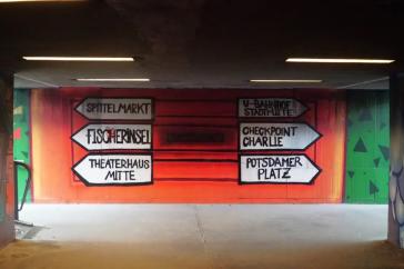 4-Zimmer-Wohnung, 2 Loggien mit weitem Ausblick, beste Infrastruktur, derzeit vermietet, Eigenbedarf möglich, oder Bezugsfrei in Absprache – Berlin – Vorschaubild 36