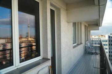 4-Zimmer-Wohnung, 2 Loggien mit weitem Ausblick, beste Infrastruktur, derzeit vermietet, Eigenbedarf möglich, oder Bezugsfrei in Absprache – Berlin – Vorschaubild 5