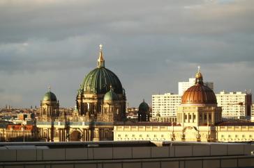 4-Zimmer-Wohnung, 2 Loggien mit weitem Ausblick, beste Infrastruktur, derzeit vermietet, Eigenbedarf möglich, oder Bezugsfrei in Absprache – Berlin – Vorschaubild 44