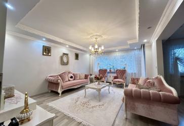 Einziehen und wohlfühlen: 4,5-Zimmer-ETW mit Wintergarten, Gartenanteil & Garage - provisionsfrei