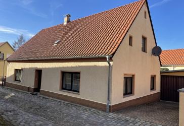 Idyllisches EFH in Ortrand / Stadthaus & Vierseitenhof / provisionsfrei
