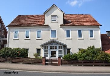 Mehrfamilienhaus mit 4 Wohnungen - provisionsfrei