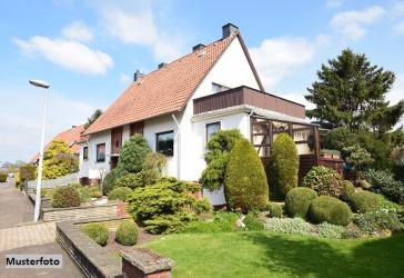 2-Familienhaus in familienfreundlicher Wohnlage - provisionsfrei