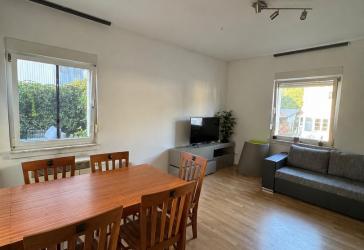 Gepflegte 2 Zimmerwohnung mit großer Dachterrasse