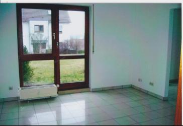 1,5-Zi-Wohnung mit Gartenzugang, 20qm Hobbyraum, Garagen, Stgt-Sommerrain – top angebunden