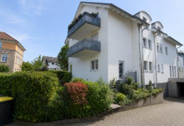 Erstbezug nach Kernsanierung · 94 m² mit 2,70 m Deckenhöhe · Gaggenau · provisionsfrei